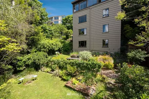 1823 Broadway E, Seattle, WA 98102 photo 2