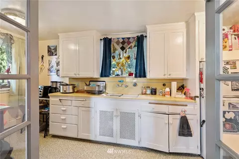 1823 Broadway E, Seattle, WA 98102 photo 3