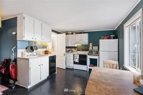 1823 Broadway E, Seattle, WA 98102 photo 6