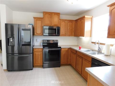 204 Voss St NE, Orting, WA 98360 photo 10