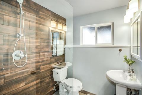 21910 1st Pl W, Bothell, WA 98021 photo 20