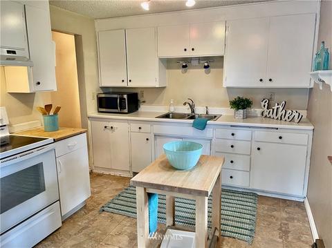 19301 Crescent Dr E, Spanaway, WA 98387 photo 13