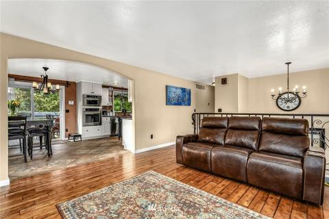 14703 147th St E, Orting, WA 98360 photo 5