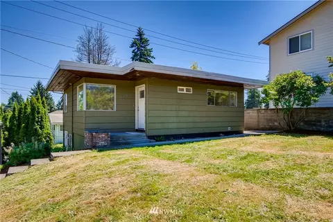 2010 60th St SE, Everett, WA 98203 photo 2