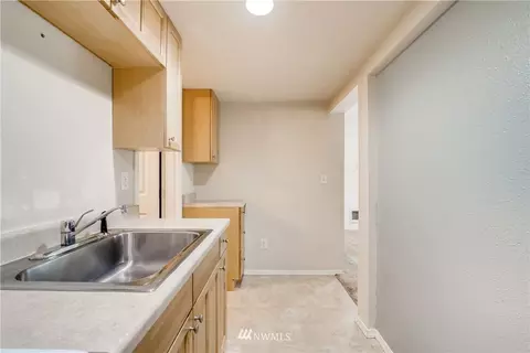 2010 60th St SE, Everett, WA 98203 photo 9