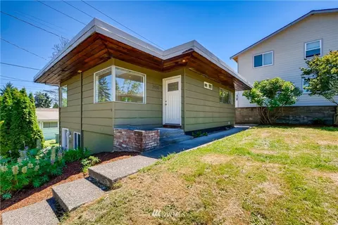2010 60th St SE, Everett, WA 98203 photo 1