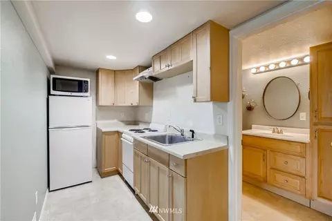 2010 60th St SE, Everett, WA 98203 photo 8