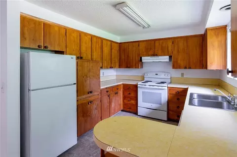 218 Mountain Circle Dr, Sumner, WA 98390 photo 8
