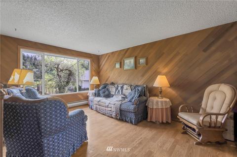 767 Warner Ave E, Enumclaw, WA 98022 photo 8