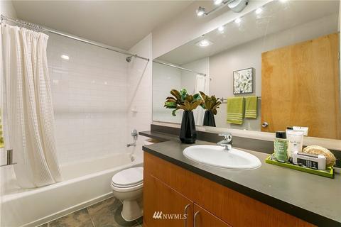 233 11th Ave E, Seattle, WA 98102 photo 22