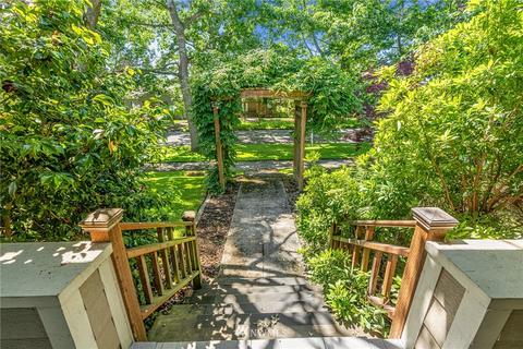 2227 Mcdougall Ave, Everett, WA 98201 photo 9