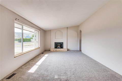 1312 Ormiston, Wenatchee, WA 98801 photo 8