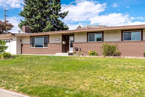 1312 Ormiston, Wenatchee, WA 98801 photo 2