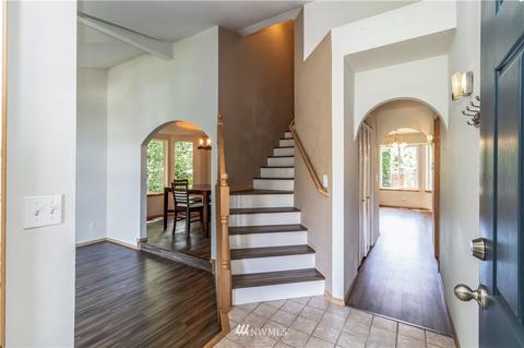 10816 25th Dr SE, Everett, WA 98201 photo 2