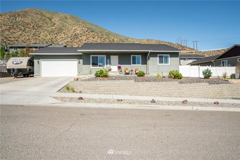2157 Citation Loop, Wenatchee, WA 98801 photo 4