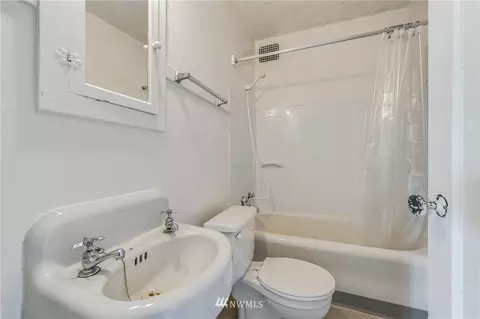 2331 Rockefeller Ave, Everett, WA 98201 photo 16