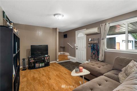 972 Tipsoo Loop N, Rainier, WA 98576 photo 29