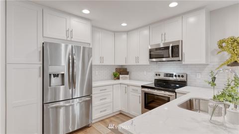 622 N 60th St #B, Seattle, WA 98103 photo 8