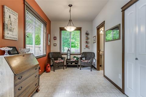 506 Pilchuck Path, Everett, WA 98201 photo 15