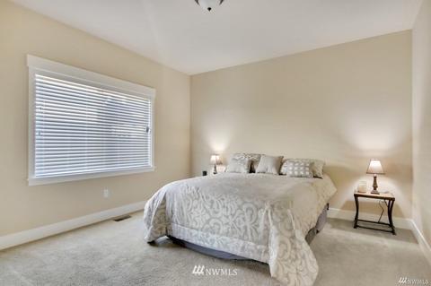 301 Cooper Ln N, Enumclaw, WA 98022 photo 9