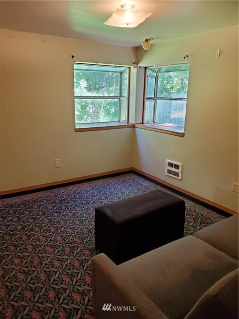 984 Tipsoo Loop N, Rainier, WA 98576 photo 28