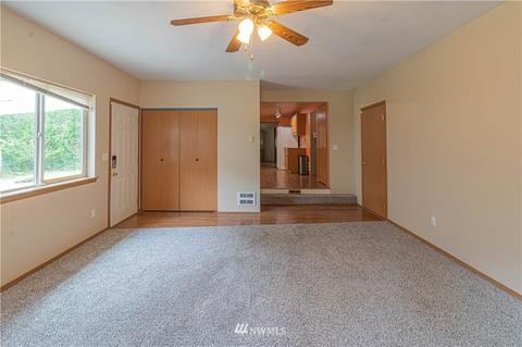 984 Tipsoo Loop N, Rainier, WA 98576 photo 13