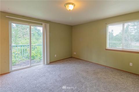 984 Tipsoo Loop N, Rainier, WA 98576 photo 16