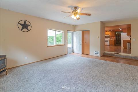 984 Tipsoo Loop N, Rainier, WA 98576 photo 12