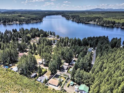 440 E Olympic Dr, Grapeview, WA 98546 photo 3