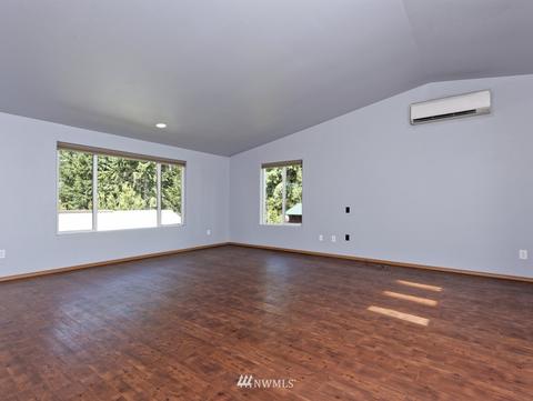 440 E Olympic Dr, Grapeview, WA 98546 photo 7