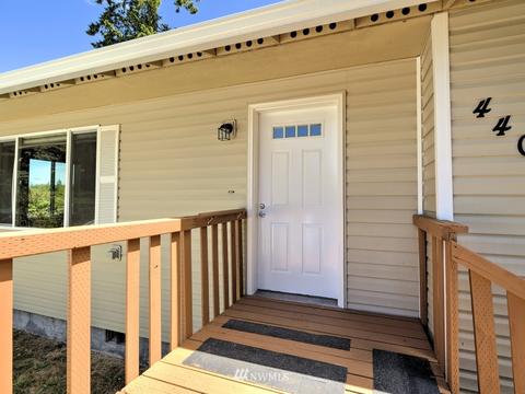 440 E Olympic Dr, Grapeview, WA 98546 photo 5