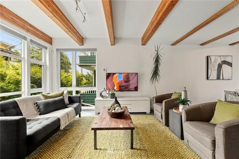 3825 Carr Pl N, Seattle, WA 98103 photo 3