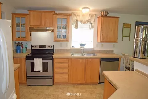 22718 177th St E, Orting, WA 98360 photo 4