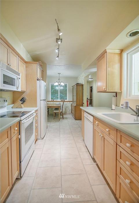 2420 Mcatee Dr, Longview, WA 98632 photo 8