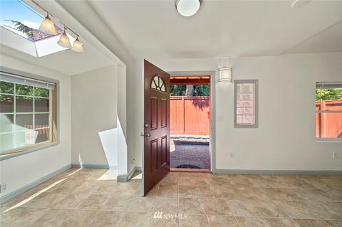 1109 E Marine View Dr, Everett, WA 98201 photo 14