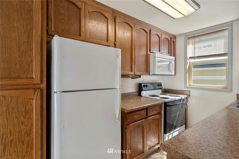 1109 E Marine View Dr, Everett, WA 98201 photo 11