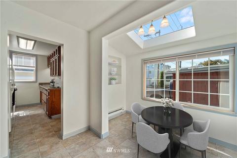 1109 E Marine View Dr, Everett, WA 98201 photo 6