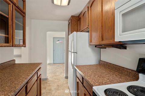 1109 E Marine View Dr, Everett, WA 98201 photo 12