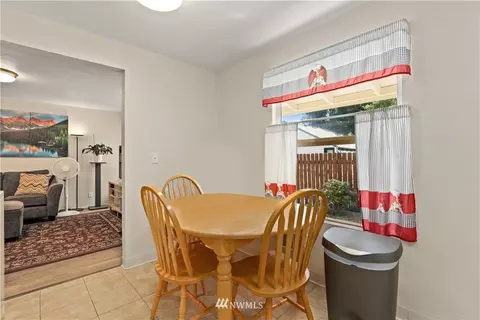 2026 74th St SE, Everett, WA 98203 photo 6