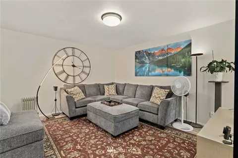 2026 74th St SE, Everett, WA 98203 photo 3