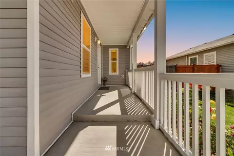 1113 Riddell Ave NE, Orting, WA 98360 photo 3