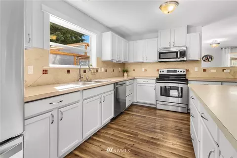 1113 Riddell Ave NE, Orting, WA 98360 photo 6
