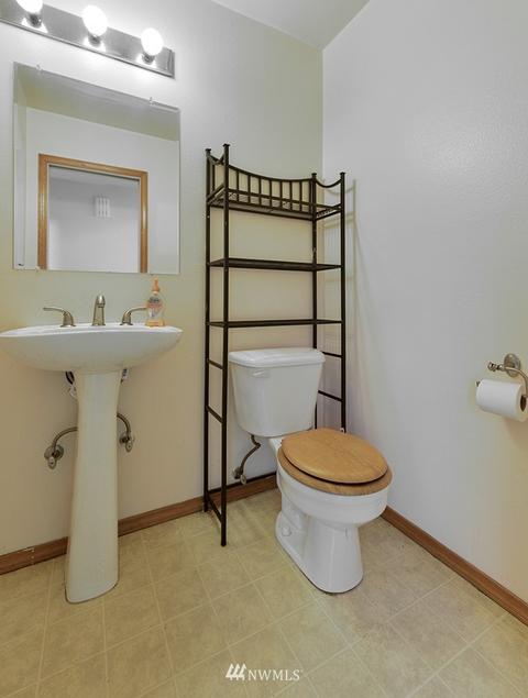 2043 Lincoln Ave, Enumclaw, WA 98022 photo 10