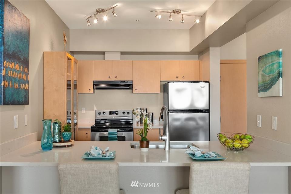  3213 Harbor Ave SW #305, Seattle, WA 98126 photo 5