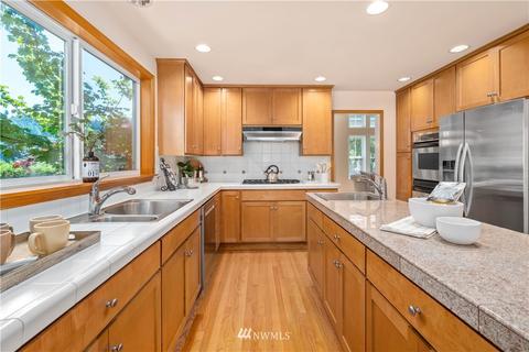 9302 Valhalla Way, Bothell, WA 98011 photo 11