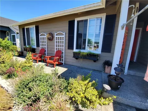 322 Eldredge Ave NW, Orting, WA 98360 photo 3
