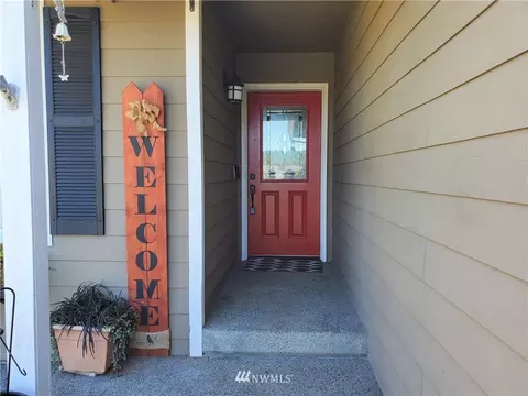 322 Eldredge Ave NW, Orting, WA 98360 photo 2
