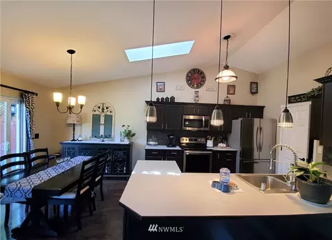 322 Eldredge Ave NW, Orting, WA 98360 photo 5