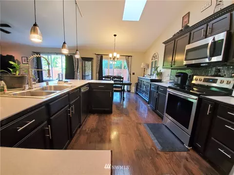 322 Eldredge Ave NW, Orting, WA 98360 photo 6