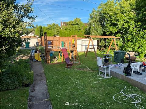 1457 Pioneer St, Enumclaw, WA 98022 photo 2